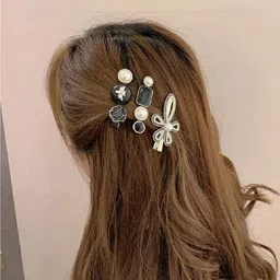 SZN Women Set of 5 Embellished Hair Accessory Set image 2