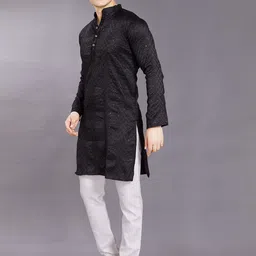 DIVISIVE Men Thread Work Jacquard Kurta image 4