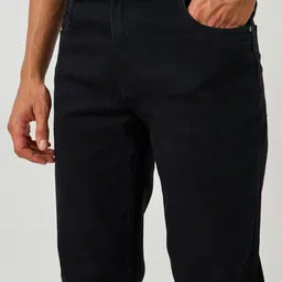 Styli Men Slim Fit Mid-Rise Stretchable Jeans image 4