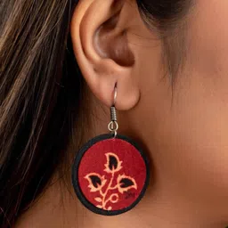 Look and Adorn Red Black Ajrakh Cotton Fabric Necklace Set with Earrings image 2