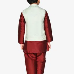 Pehanaava Boys Mandarin Collar Kurta with Pyjamas & Waistcoat image 5