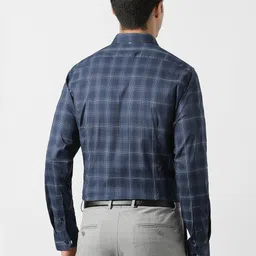 Van Heusen Men Checked Spread Collar Formal Shirt image 2