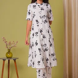 GoSriKi Women Floral Printed Regular Kurta with Trousers-image-59