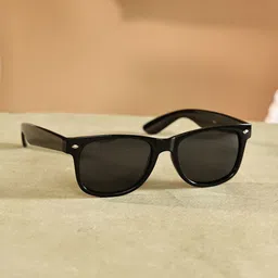 Garry Gobbs Unisex Black Lens & Black Wayfarer Sunglasses with-picture-14