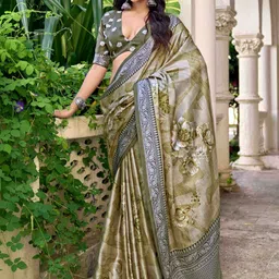 TIRA Floral Silk Blend Saree-picture-46