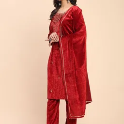 Moda Rapido Women Ethnic Motifs Embroidered Regular Thread Work Velvet Kurta with Salwar & With Dupatta image 2