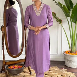 CaniBani Women Ethnic Motifs Regular Thread Work Chanderi Silk Kurta with Trousers & With Dupatta image 3