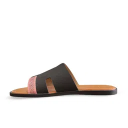 ITALIAN SHOES CO Self Design Patterned Outsole Sliders image 2