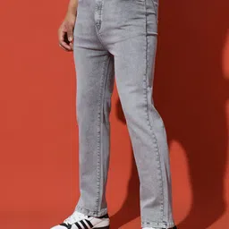 PBY Men Low-Rise Heavy Fade Jeans image 4