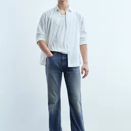 Flying Machine Men Bootcut Mid-Rise Light Fade Stretchable Jeans image 4