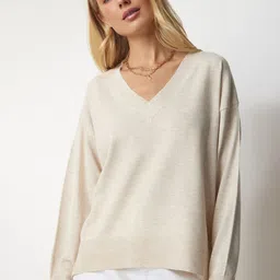Happiness istanbul Women Solid V-Neck Pullover-picture-24