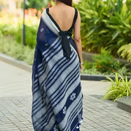 zinzraa Woven Design Saree image 3