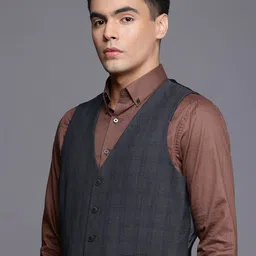 Raymond Checked Notched Lapel Single-Breasted Three Piece Formal Suit image 2