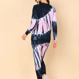 Maaesa Women Printed Night suit image 4