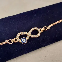 SKYZILLA Women Charm Bracelet image 2