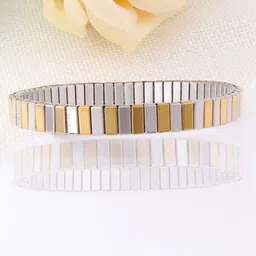 Just Lil Things Charm Bracelet-picture-18