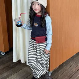 LULU & SKY Girls Printed Long Sleeves Tshirts image 3