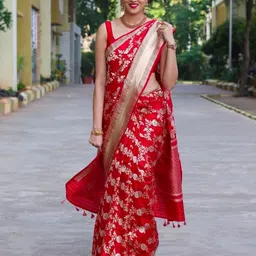 KAYOMMI Woven Design Zari Banarasi Saree-image-51