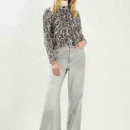 Trendyol Women Animal Printed Crop Cardigan Sweaters-image-45