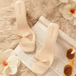 DressBerry Block Heels Sandals with Bows-image-4