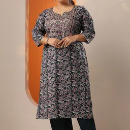 EXTRA LOVE BY LIBAS Women Plus Size Solid Kurta with Trouser-image-40
