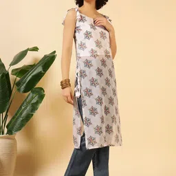 LIPS CROWN Floral Printed Shoulder Straps Sleeveless Straight Kurta image 5