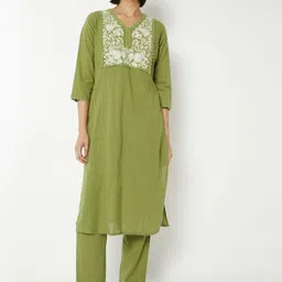 max Floral Embroidered V-Neck Three-Quarter Sleeves Tunic With Trouser-picture-10