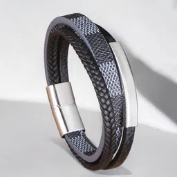 Jewels Galaxy Men Leather Silver-Plated Bracelet image 3