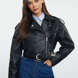 Trendyol Women Lapel Collar Neck Leather Jacket-picture-11