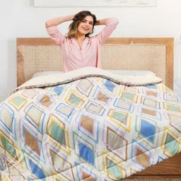 Aura White & Purple Geometric Microfiber AC Room 300 GSM Double Bed Comforter-picture-29