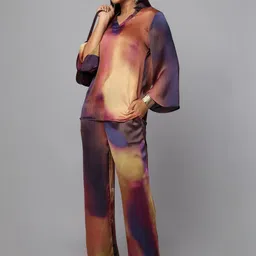 Tamiska By Narendra Kumar Dyed V Neck Tunic With Trousers image 2