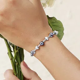 Bohey by KARATCART Women Cubic Zirconia Silver-Plated Wraparound Bracelet-picture-17