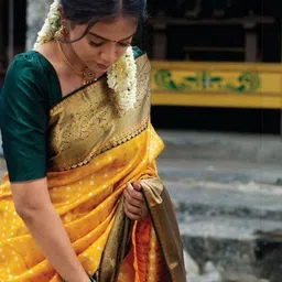 CANIZZARO Woven Design Zari Silk Blend Handloom Banarasi Saree image 4