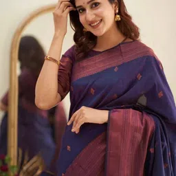 Aaishvyapparels Ethnic Motifs Silk Blend Handloom Banarasi Saree image 4