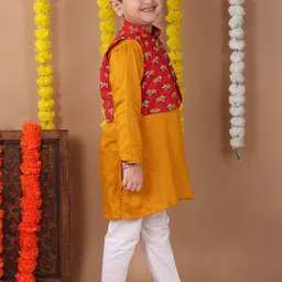 Here&Now X Kinder Kids Boys Regular Pure Cotton Kurta with Pyjamas image 3