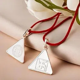 trishakti Silver Surya Yantra Pendant Energised Surya Yantra Locket for Lord Sun, Silver 7 gm Silver Silver Pendant-picture-26