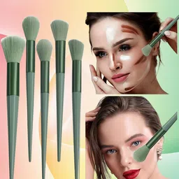 KOLORUP BEAUTY Set Of 13 High Quality Makeup Brush Set image 3