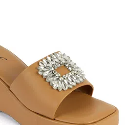 MOSAC Platform Sandals image 4