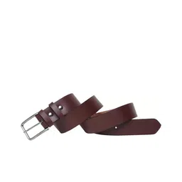 SHOPGLOBAL Men Leather Belt With Tang Closure image 4