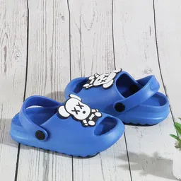 SHOESFORJUNIORS Boys Self Design Clogs-image-9