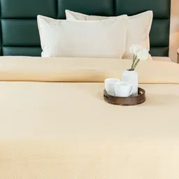 Saral Home Yellow Geometric 300 TC Bedsheet with 2 Pillow Covers image 5