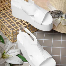 JM Looks Women Backstrap Platform Sandals-image-91