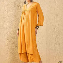 InWeave Women Embroidered Regular Kurta with Palazzos image 2