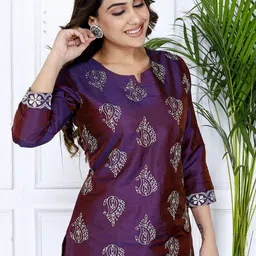 ANTU KURTIES Floral Embroidered Zari Pure Silk Straight Kurta With Trouser image 2