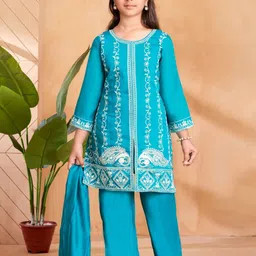 BAESD Girls Ethnic Motifs Embroidered Regular Pure Silk Kurta with Trousers & Dupatta image 3