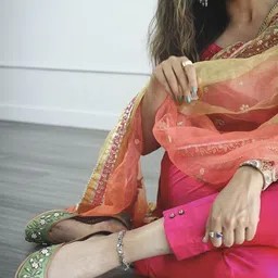 Amaryllis for her Women Mojaris Flats image 2