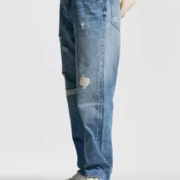 LOVEGEN Women Mid-Rise Mildly Distressed Heavy Fade Jeans image 4