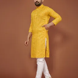 krm Men Embroidered Cotton Blend Straight Kurta image 3