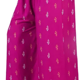 4k fashion Women Pyjama image 3