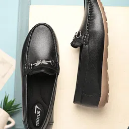 trotus Loafers For Women image 4